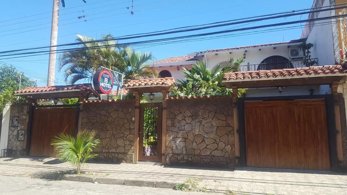 Hotel El Super 8 Santa Cruz de La Sierra Exterior foto